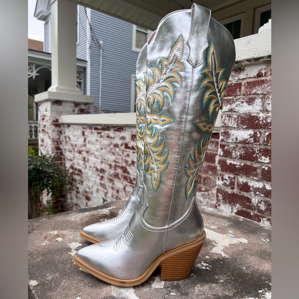 ISNOM Cowboy Metallic Western Knee High Cowgirl Boots Silver with Embroidery Sz6